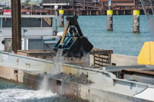 Dredge Harbor Operations Best Practices for Efficient Sediment Removal and Environmental Protection